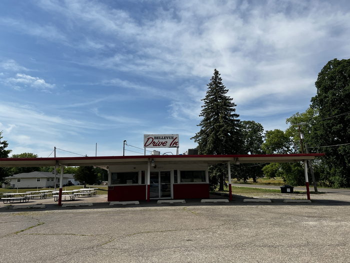 Bellevue Drive-In - July 4 2022 Photo (newer photo)